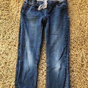 Justice jeans, very gently loved, size 10R.